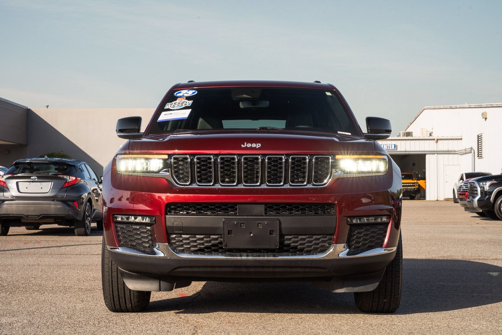 Used 2025 Jeep Grand Cherokee L Limited w/ Trailer Tow Package AWD/4WD image 3