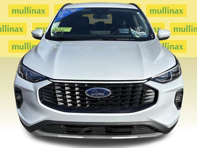 Certified 2025 Ford Escape SE w/ PHEV Premium Package image 7