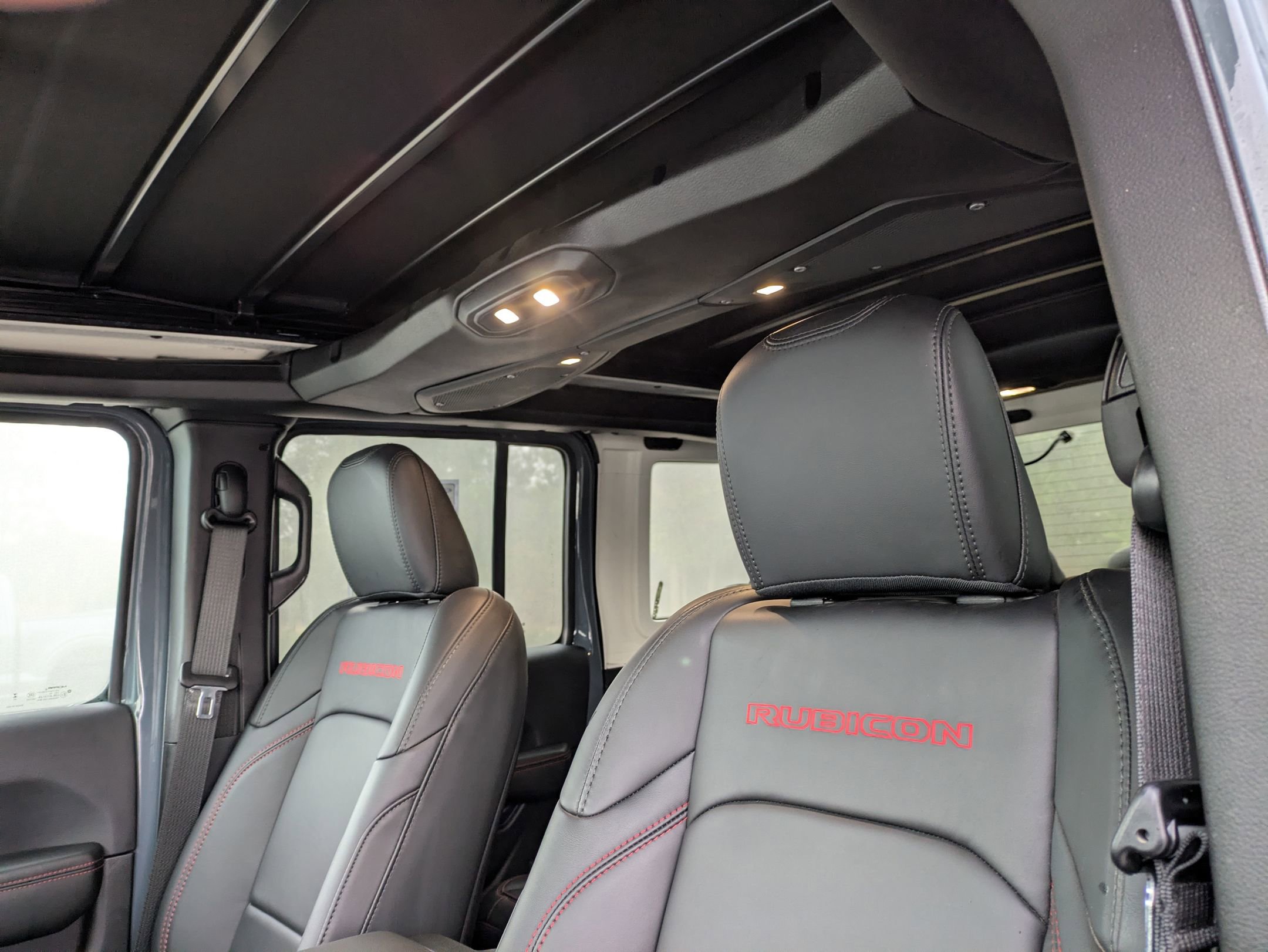 Used 2024 Jeep Wrangler Unlimited Rubicon w/ Technology Group image 30