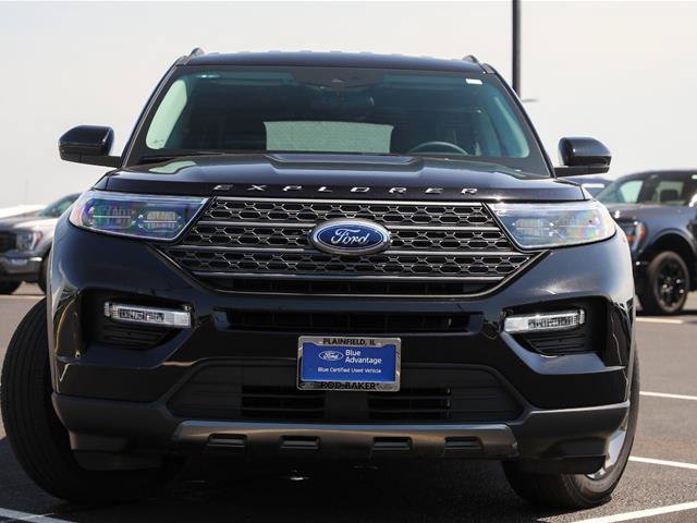 Certified 2024 Ford Explorer XLT w/ Equipment Group 202A AWD/4WD image 2