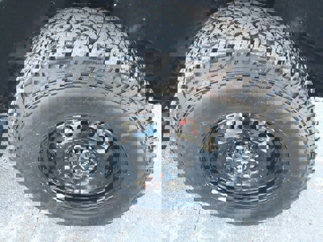 Certified 2023 Ford Bronco Black Diamond image 11