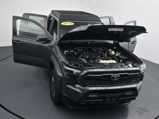 Used 2024 Toyota Tacoma TRD Sport w/ TRD Sport Upgrade Package AWD/4WD image 38