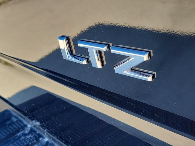 Used 2024 Chevrolet Silverado 2500 LTZ w/ LTZ Premium Package AWD/4WD image 7