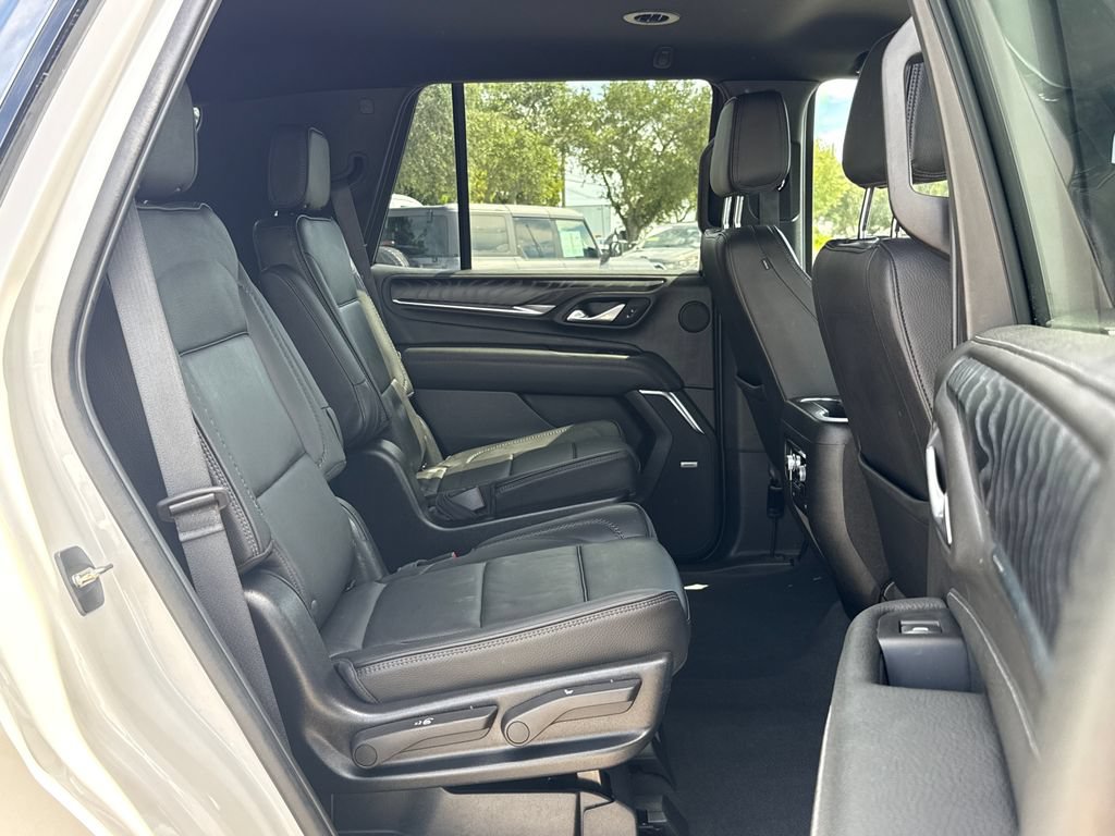 Used 2022 GMC Yukon Denali RWD image 27