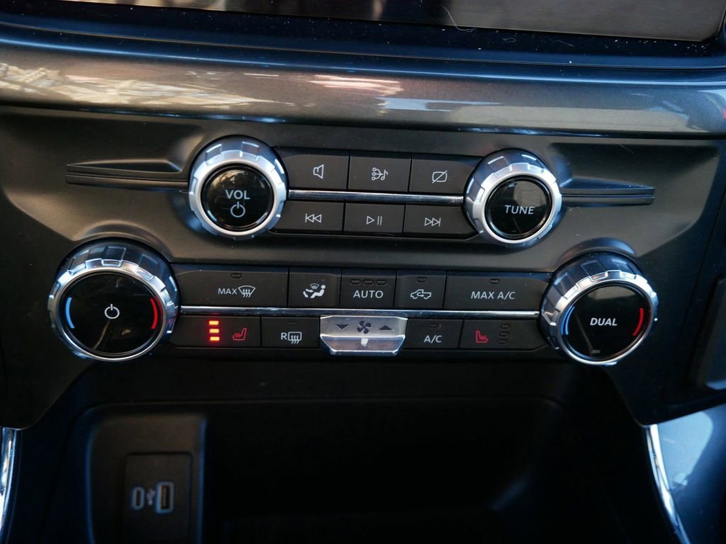 Certified 2022 Ford F150 XLT w/ Equipment Group 302A High image 25