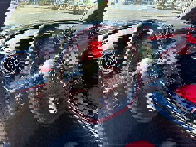 Used 2025 Mercedes-Benz C 300 4MATIC Sedan image 9