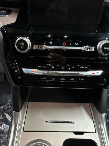 Certified 2022 Ford Explorer Platinum w/ Equipment Group 601A image 22