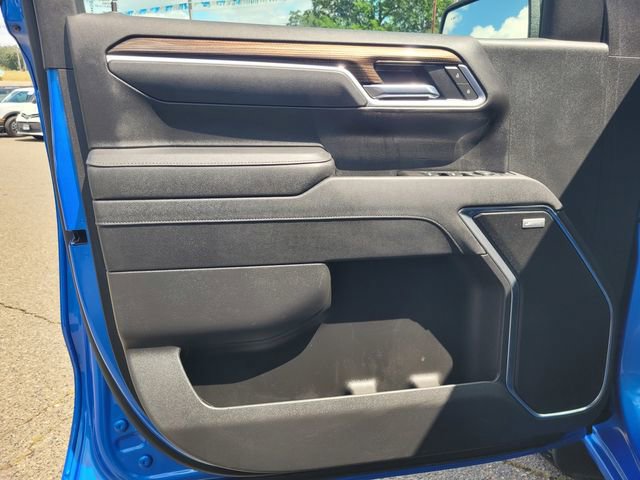 Used 2025 Chevrolet Silverado 1500 RST w/ Convenience Package II AWD/4WD image 16