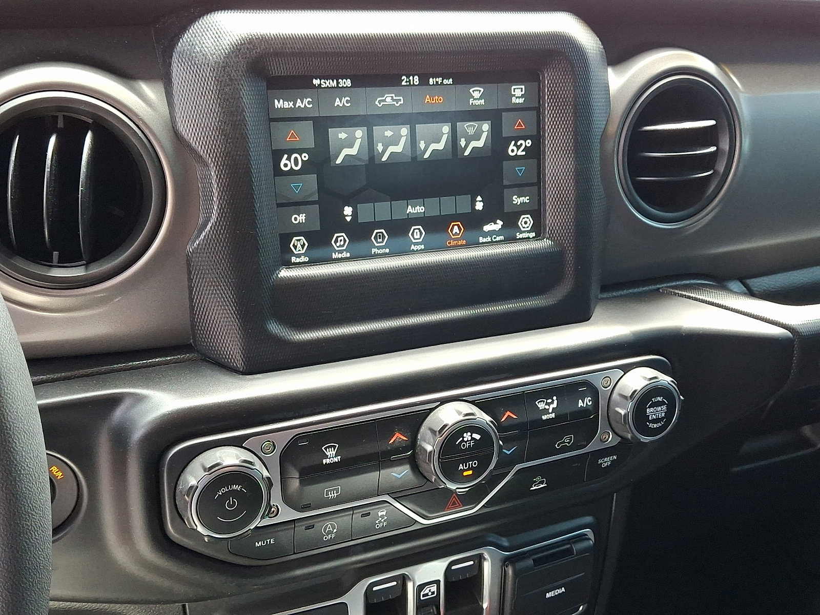 Used 2023 Jeep Gladiator Sport AWD/4WD image 16