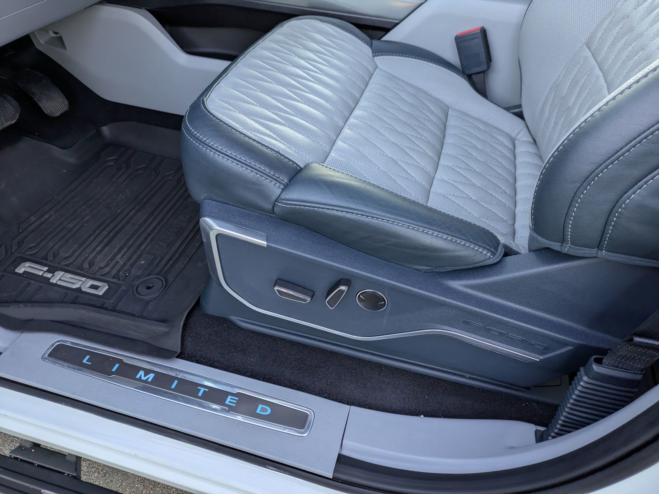 Certified 2023 Ford F150 Limited image 14