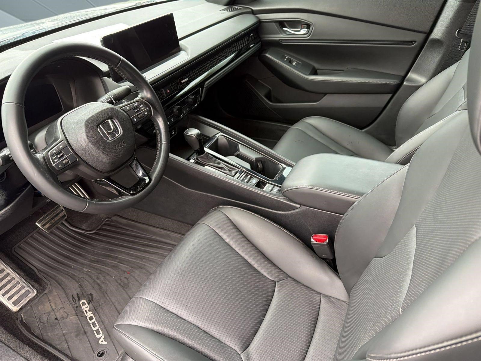 Used 2023 Honda Accord Sport image 4