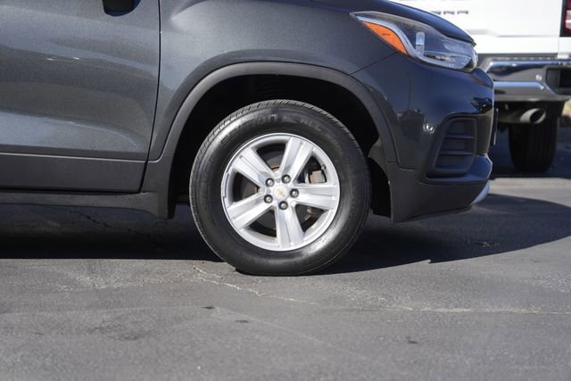 Used 2017 Chevrolet Trax LT w/ LT Convenience Package image 7