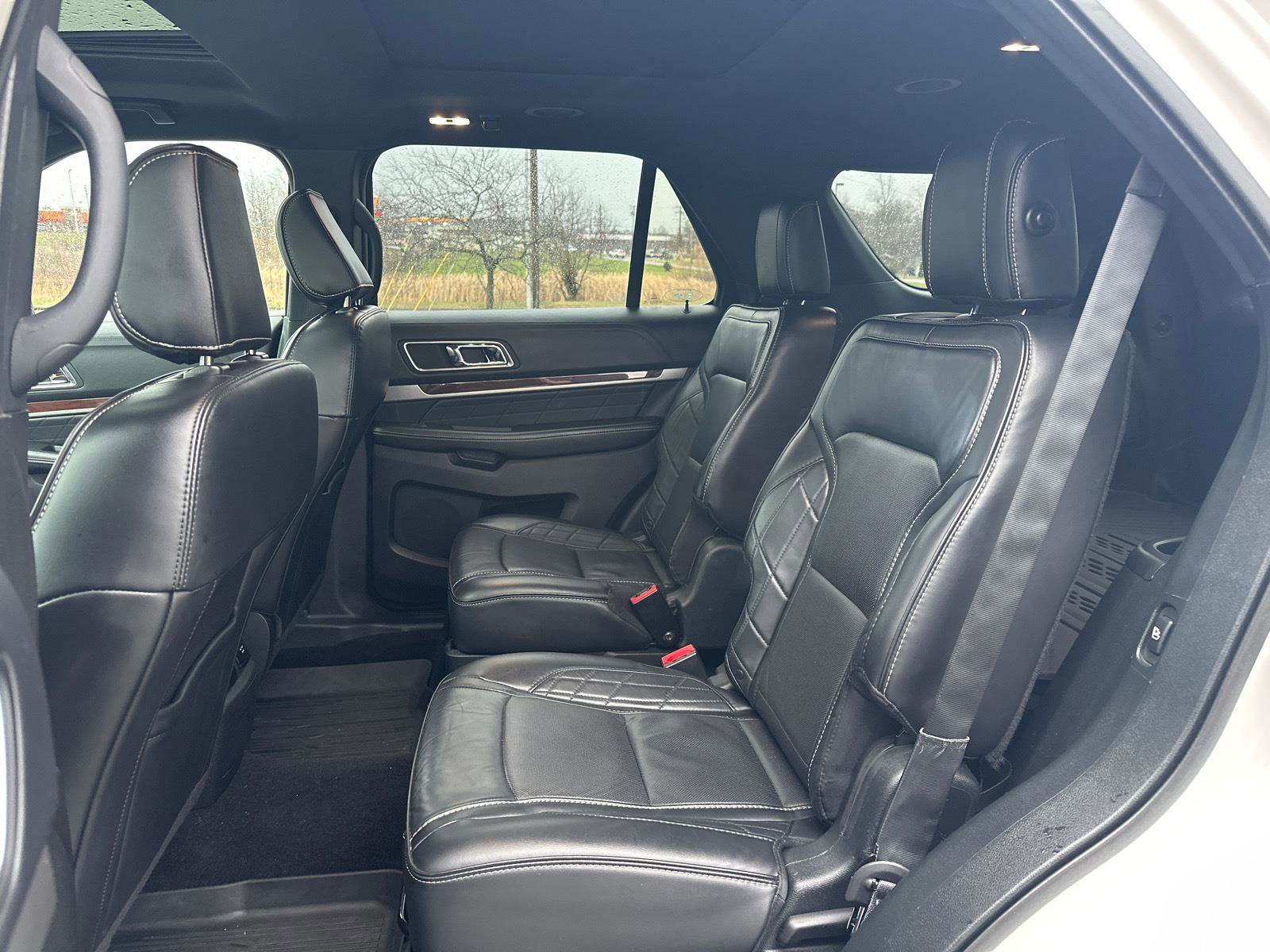 Certified 2019 Ford Explorer Platinum image 7