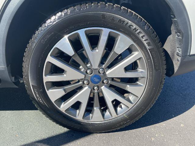 Certified 2020 Ford Escape Titanium AWD/4WD image 20