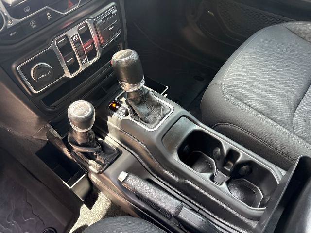 Used 2022 Jeep Gladiator Sport AWD/4WD image 27