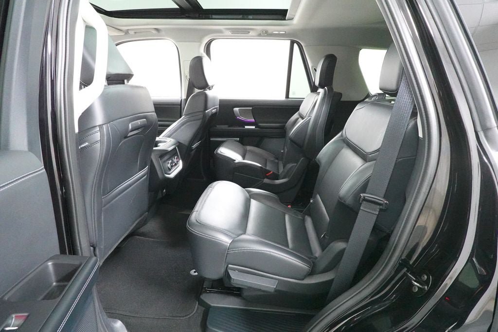 Certified 2025 Ford Expedition Platinum AWD/4WD image 29