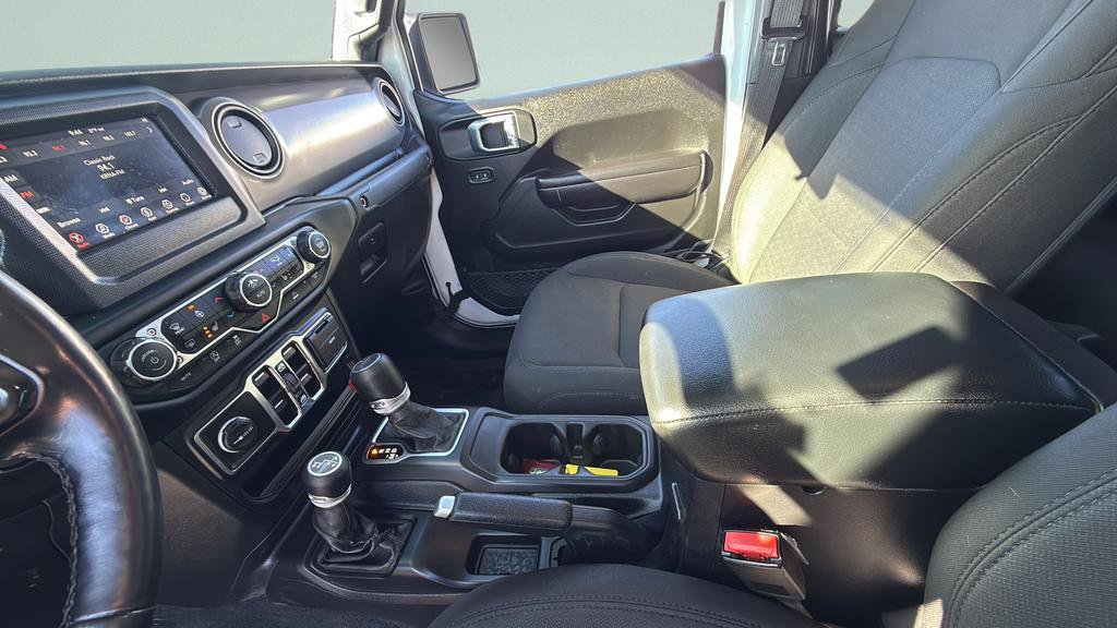 Used 2021 Jeep Gladiator Sport AWD/4WD image 26