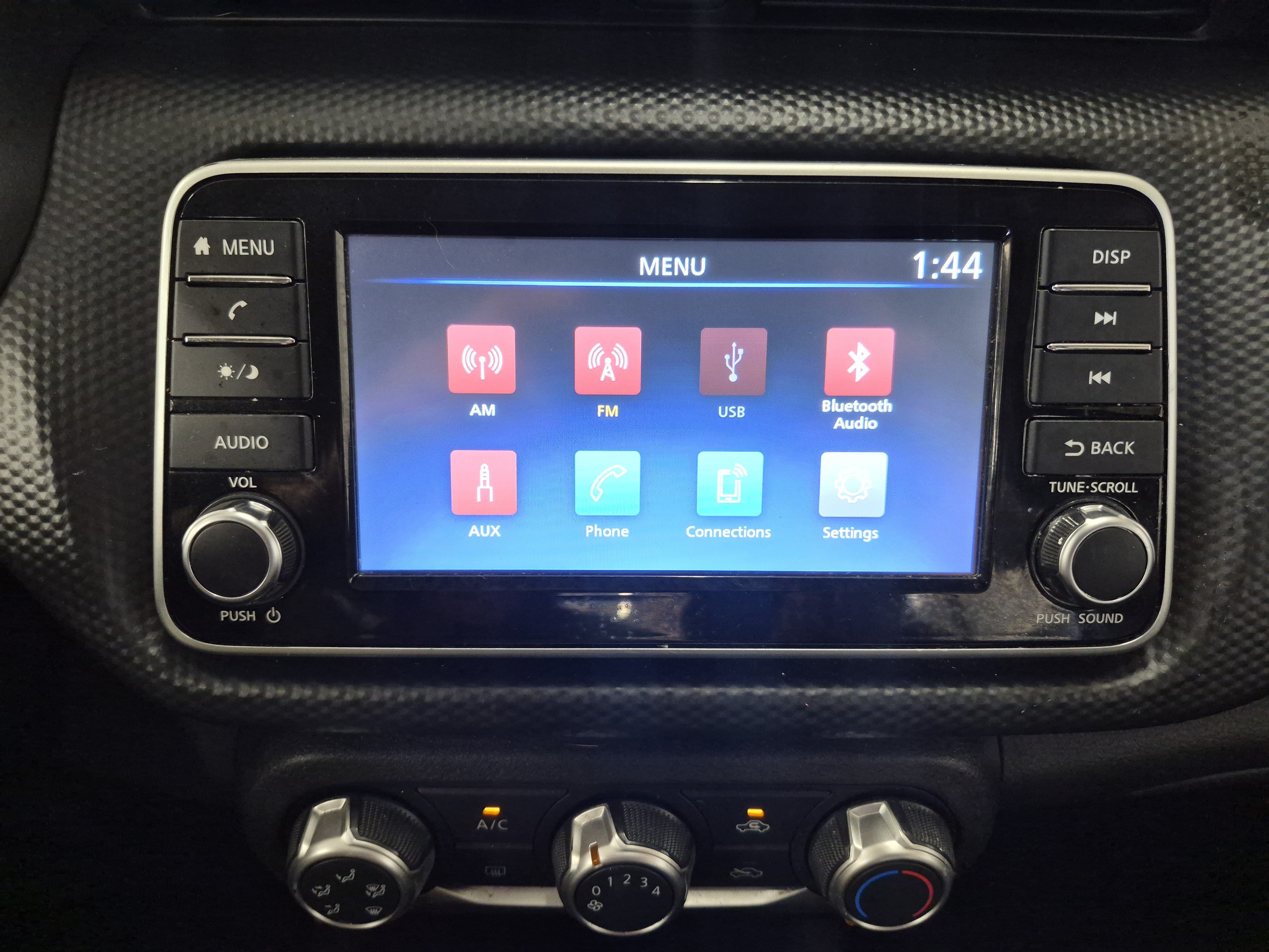 Used 2025 Nissan Kicks Play S FWD image 29