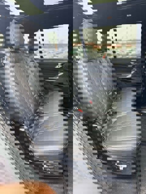 Used 2024 BMW X7 M60i w/ Executive Package image 22