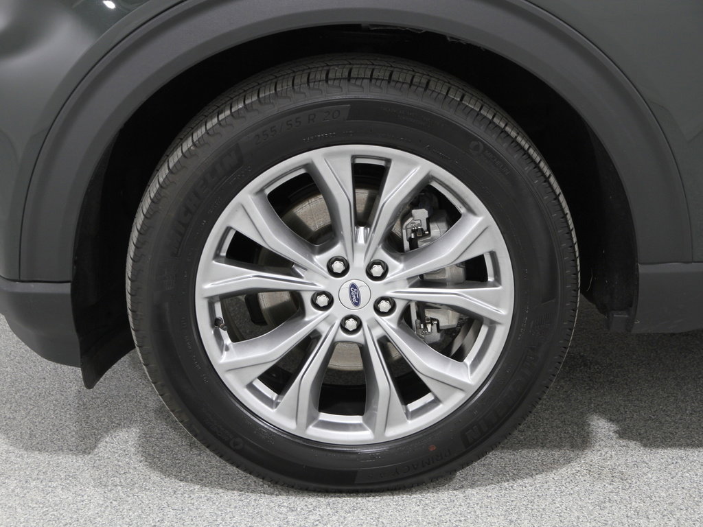 Certified 2023 Ford Explorer XLT w/ Equipment Group 202A image 24