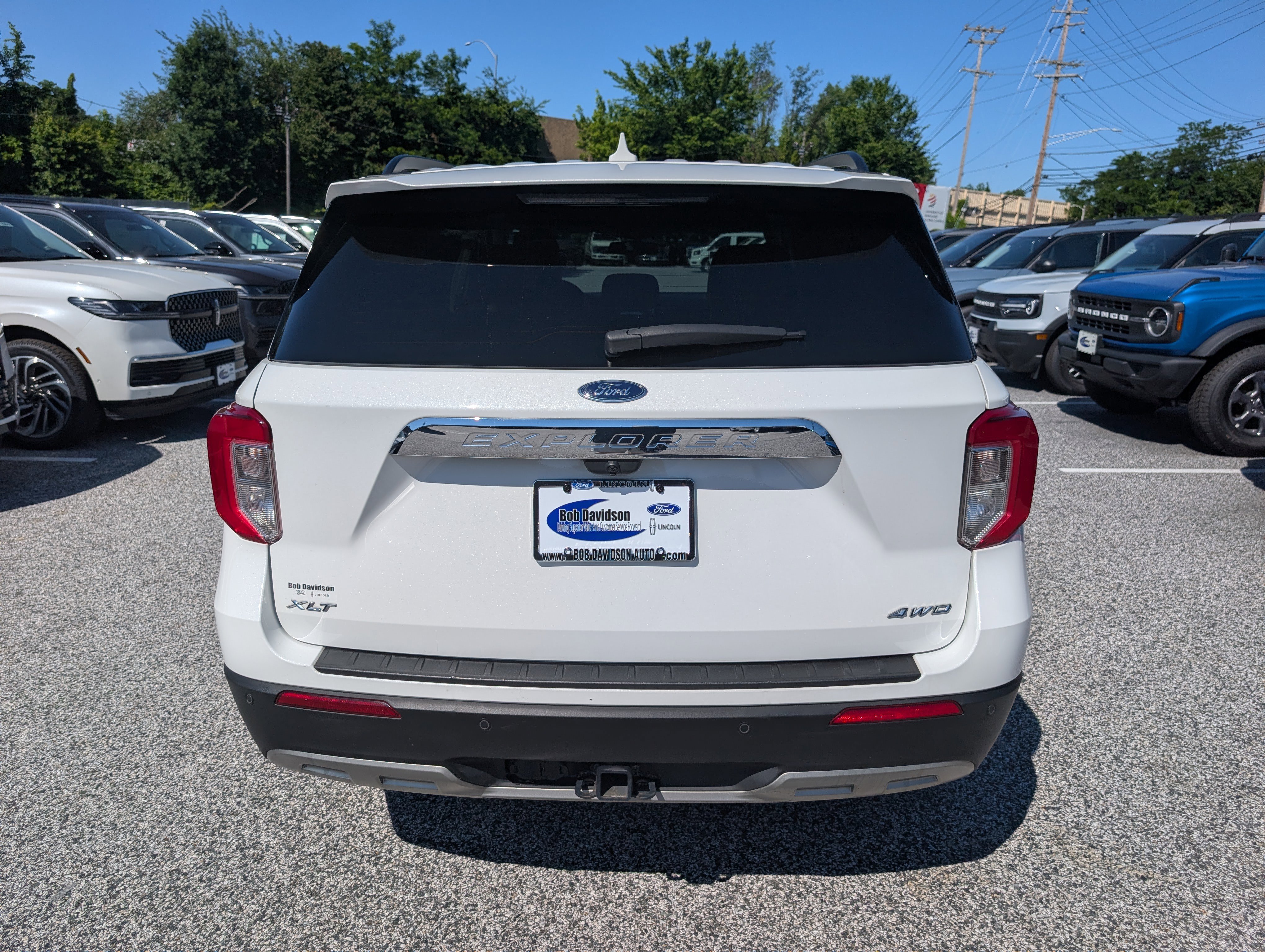 Certified 2021 Ford Explorer XLT w/ Equipment Group 202A AWD/4WD image 6