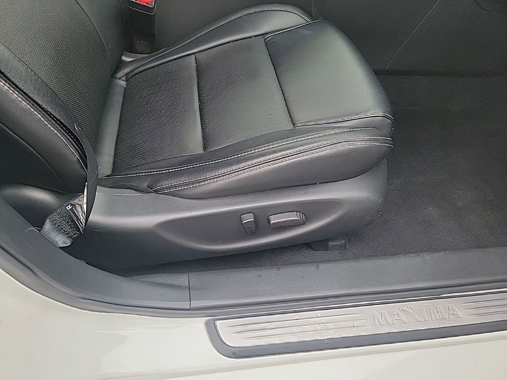 Used 2023 Nissan Maxima SV w/ Floor Mat Group image 31