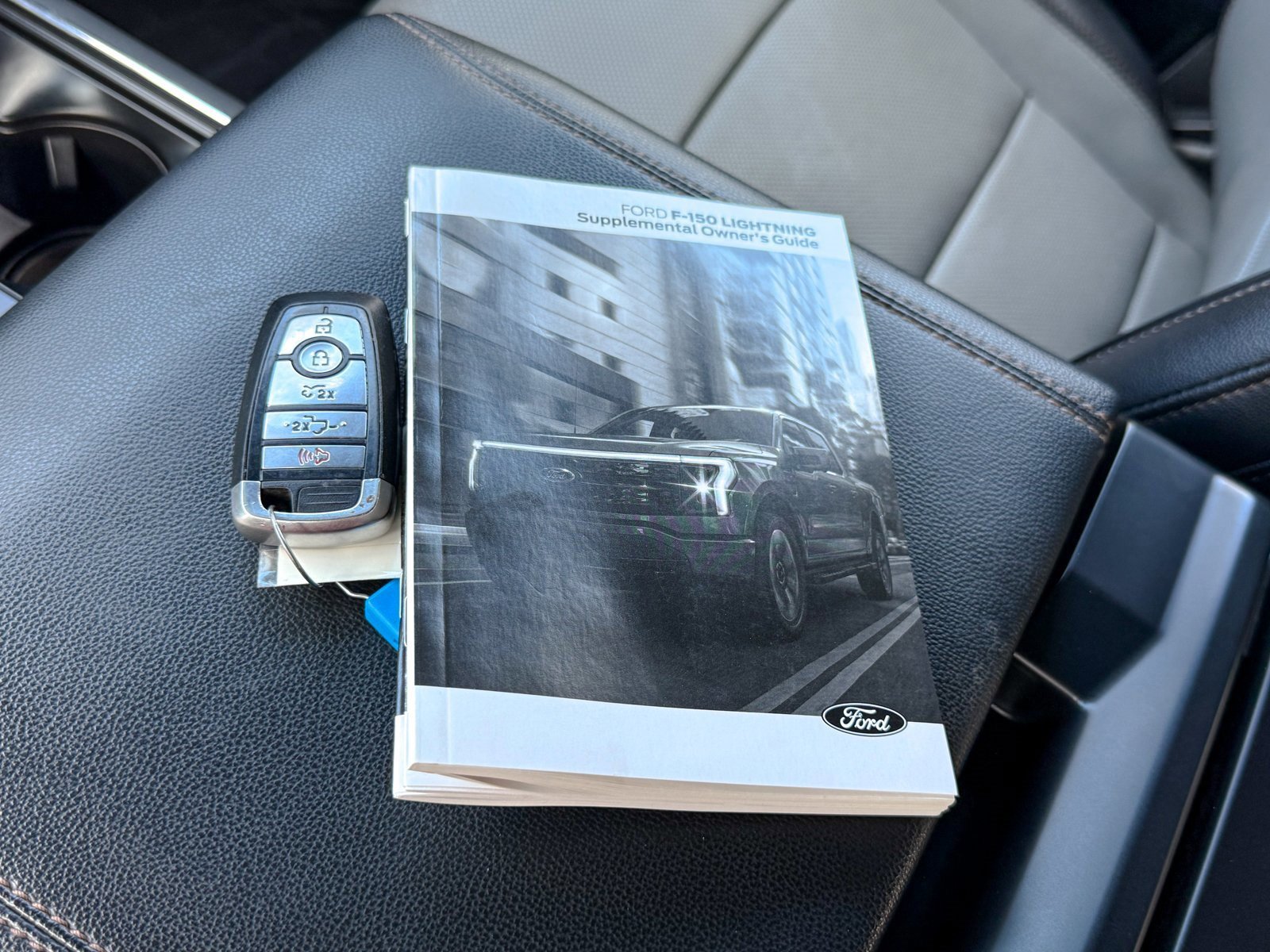 Certified 2022 Ford F150 Lightning Lariat image 36