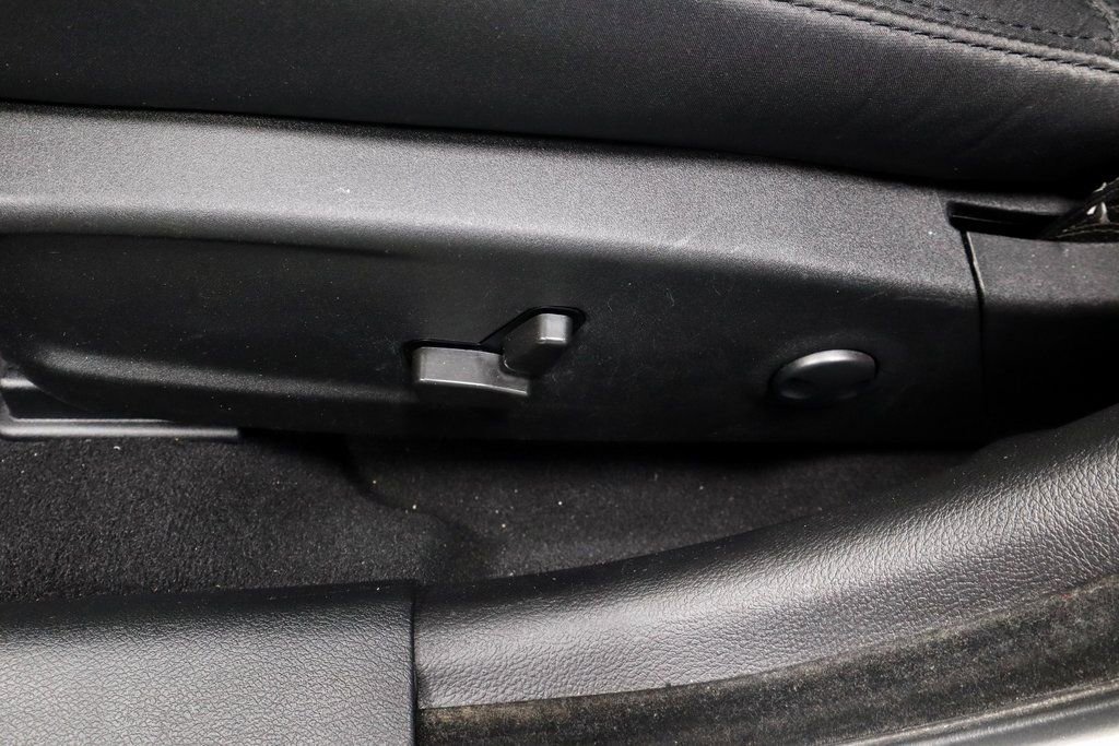 Used 2022 Chrysler 300 Touring image 23