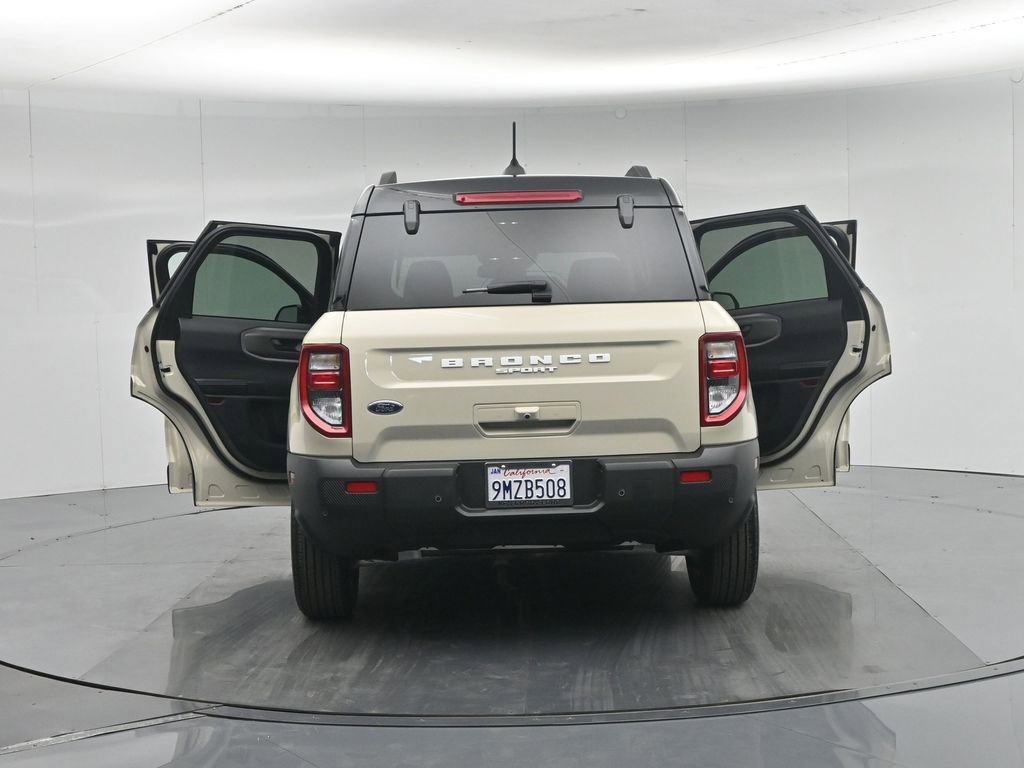 Certified 2025 Ford Bronco Sport Outer Banks w/ Outer Banks Tech Package+ AWD/4WD image 35