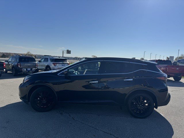 Used 2023 Nissan Murano SV w/ SV Midnight Edition Package image 2
