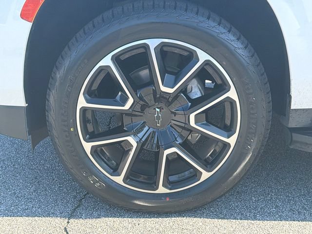 Used 2023 Chevrolet Tahoe RST w/ Luxury Package RWD image 13
