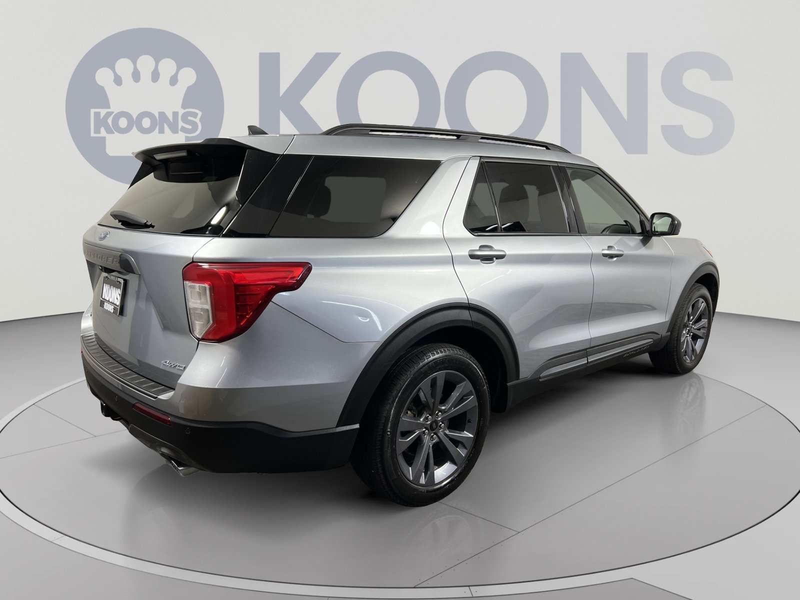 Certified 2023 Ford Explorer XLT w/ Equipment Group 202A AWD/4WD image 11
