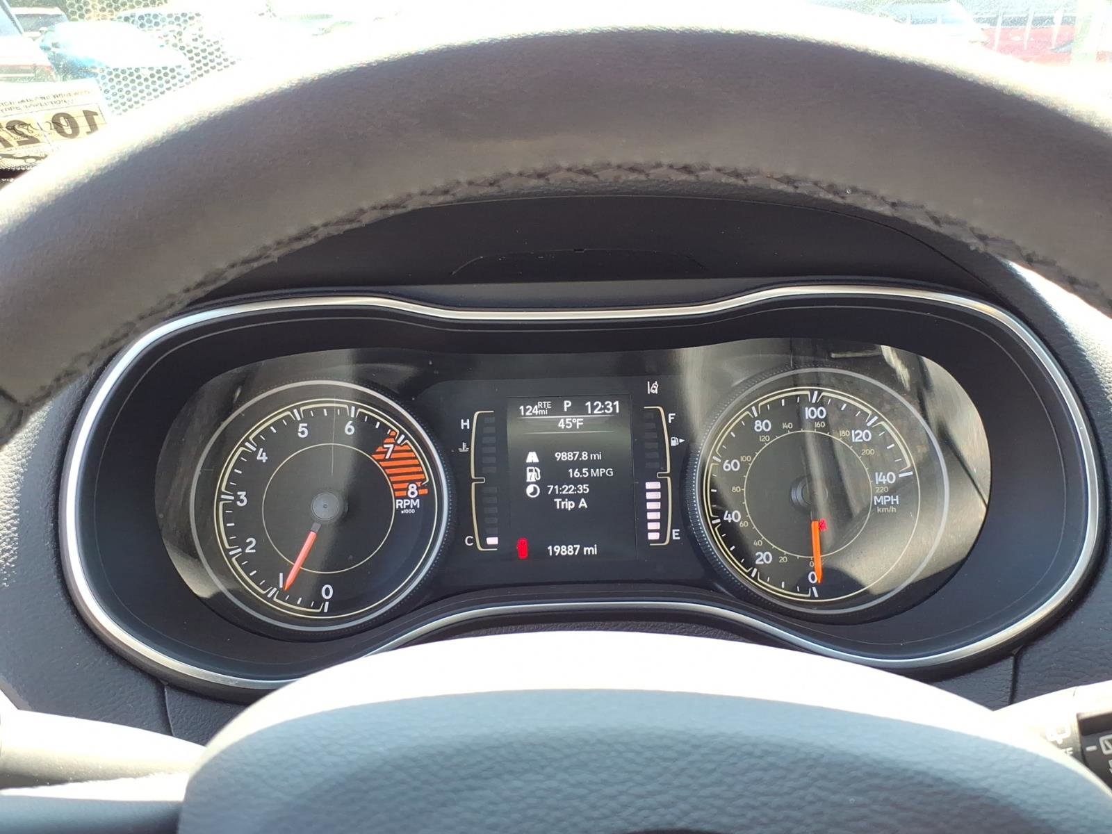 Used 2022 Jeep Cherokee Latitude AWD/4WD image 15