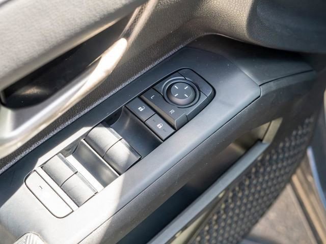 Used 2025 Toyota Tacoma Limited AWD/4WD image 18