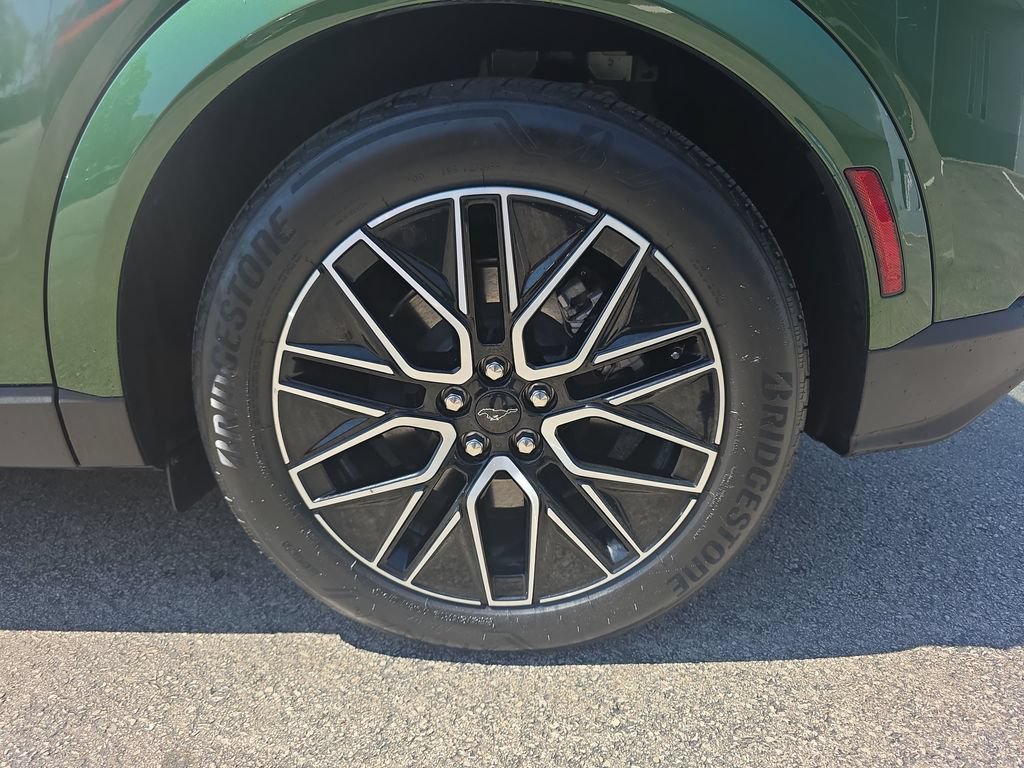 Certified 2025 Ford Mustang Mach-E Premium RWD image 15