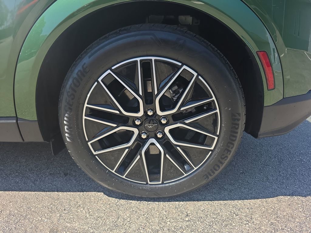 Certified 2025 Ford Mustang Mach-E Premium RWD image 15