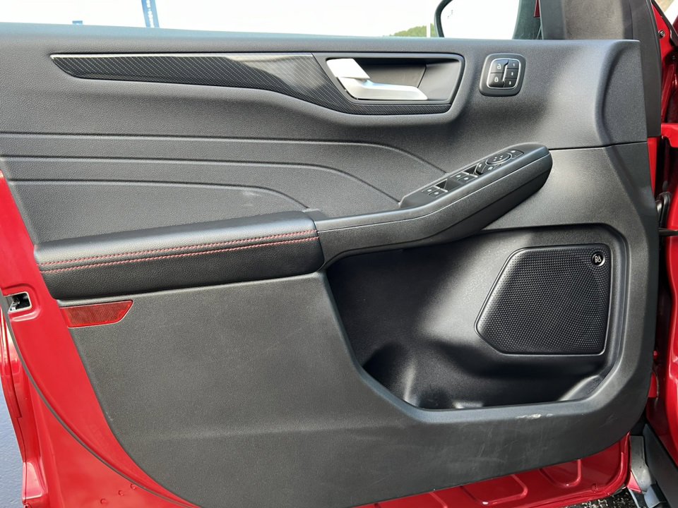 Certified 2023 Ford Escape ST-Line Select w/ Tech Pack #2 image 16