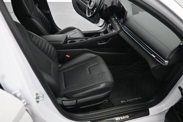 Used 2023 Hyundai Elantra Limited w/ Cargo Package FWD image 15