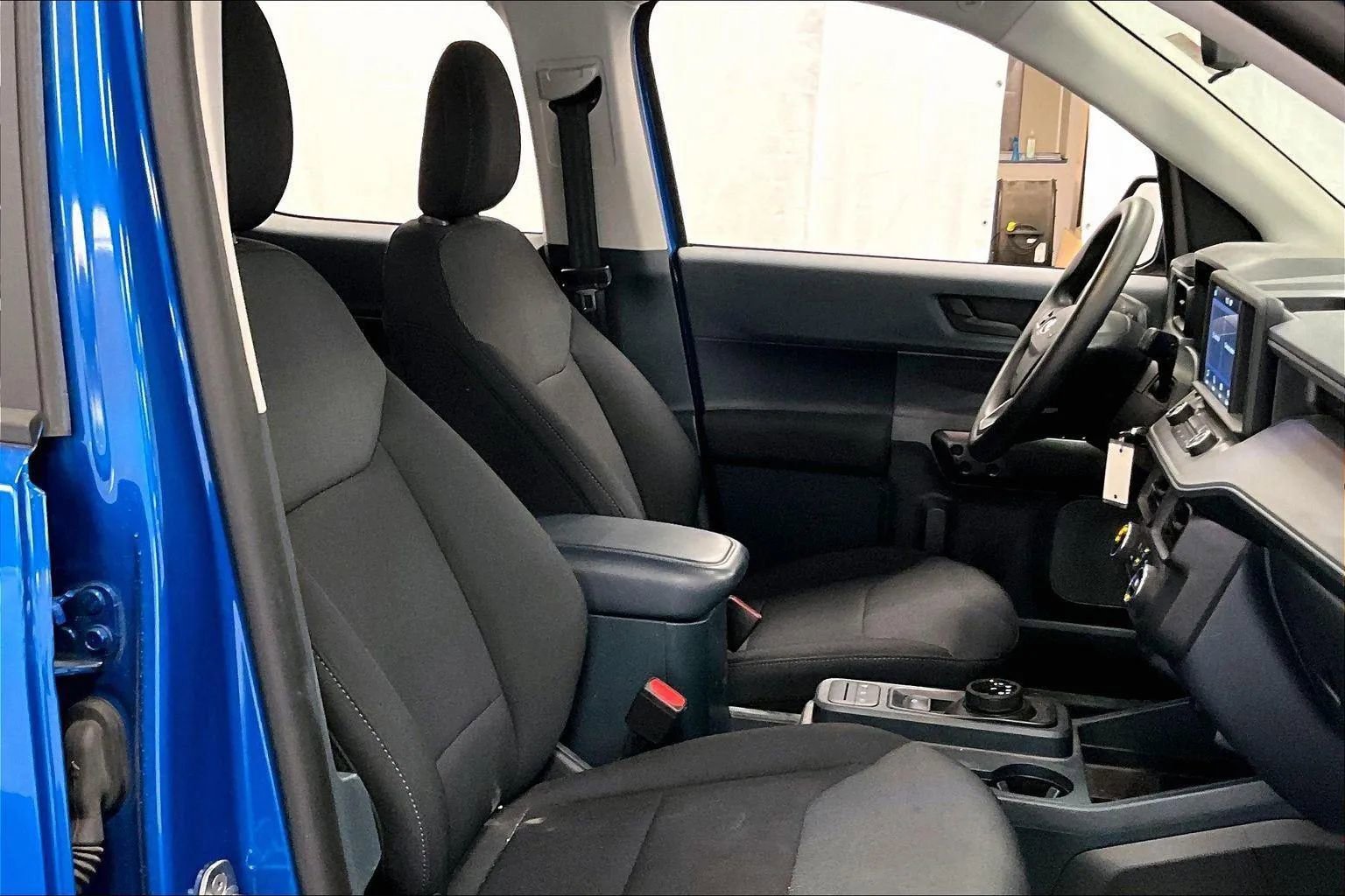 Certified 2022 Ford Maverick XL image 7