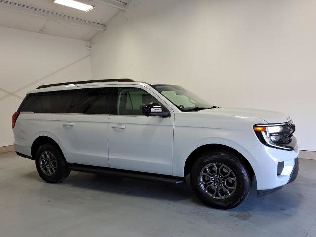 Certified 2025 Ford Expedition Max Active RWD image 2
