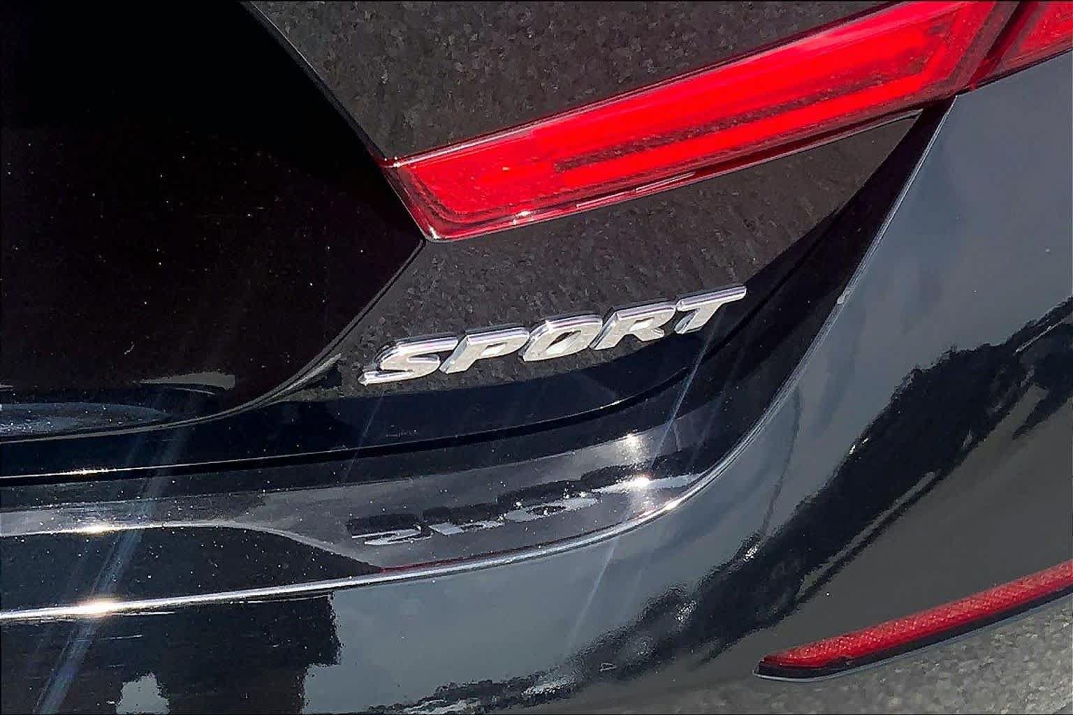 Used 2022 Honda Accord Sport image 10