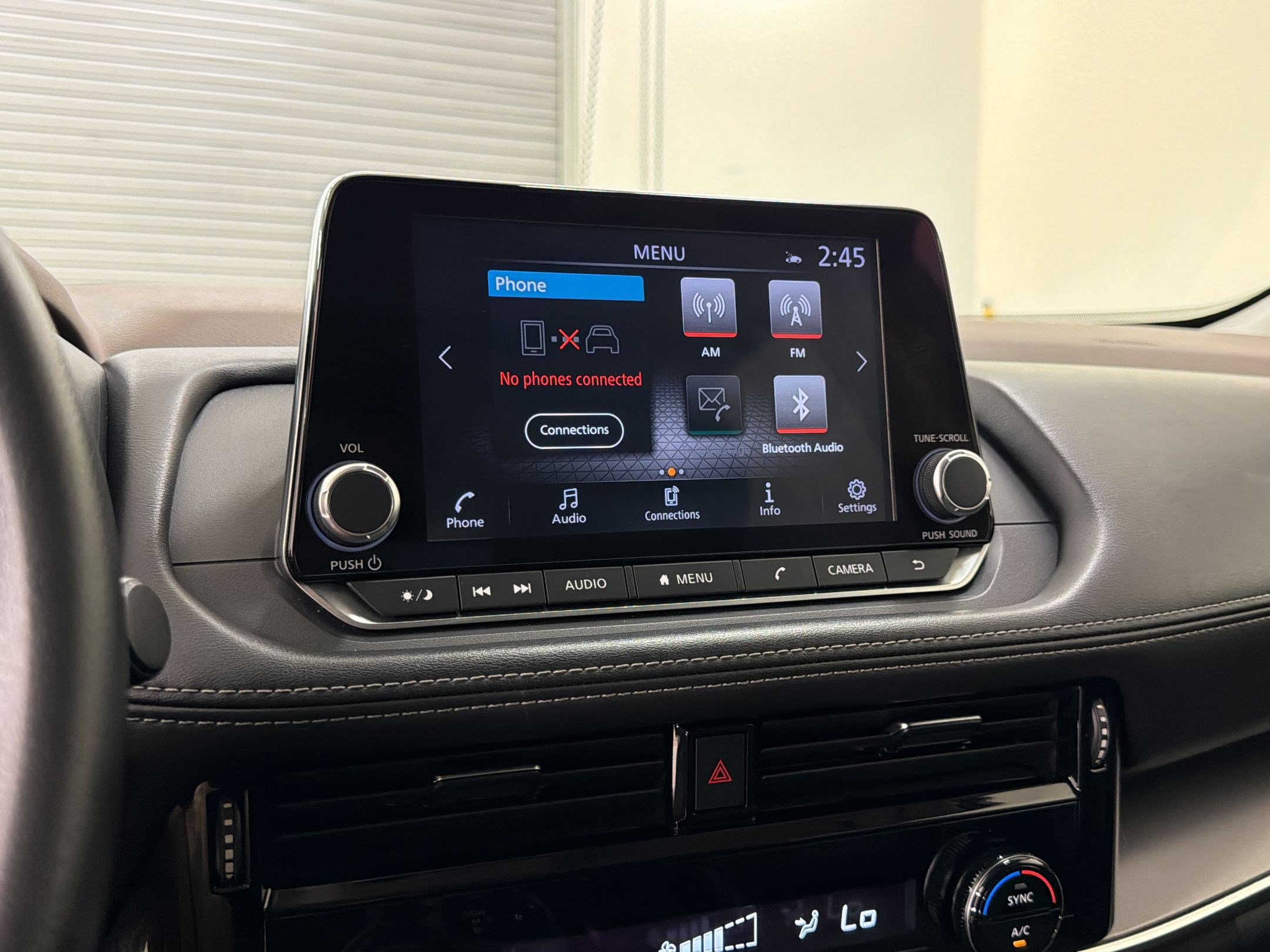 Used 2023 Nissan Rogue SV FWD image 21