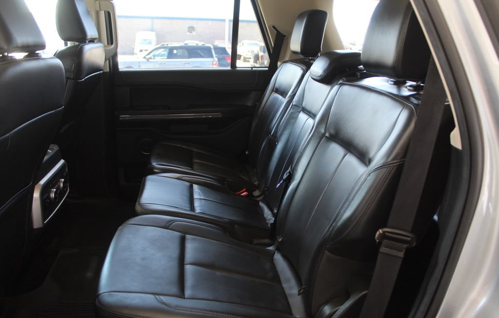 Certified 2022 Ford Expedition XLT RWD image 33
