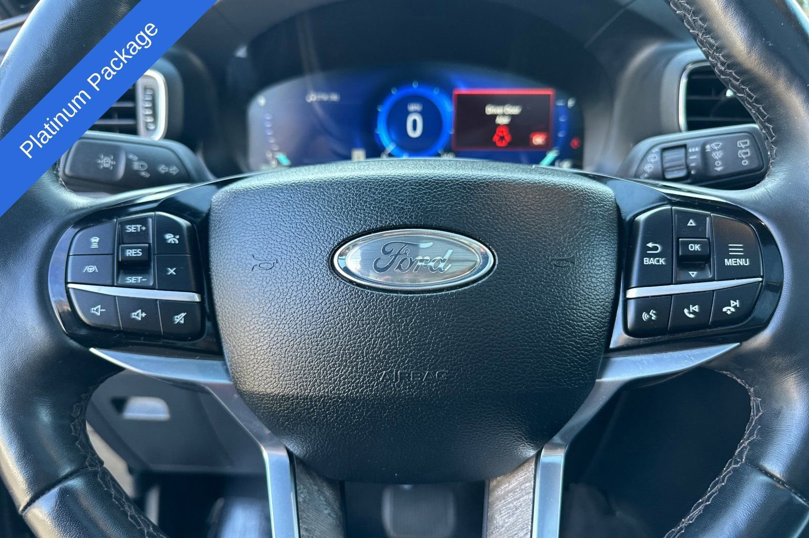 Certified 2022 Ford Explorer Platinum w/ Equipment Group 601A image 24