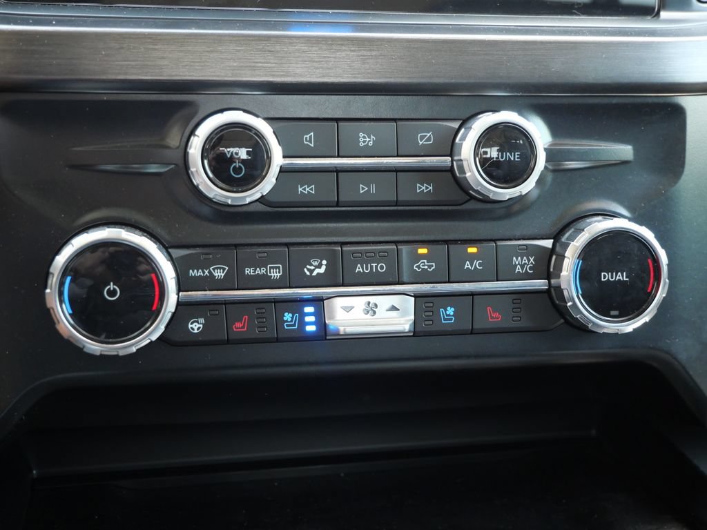Certified 2024 Ford F250 Lariat w/ Lariat Ultimate Package AWD/4WD image 36