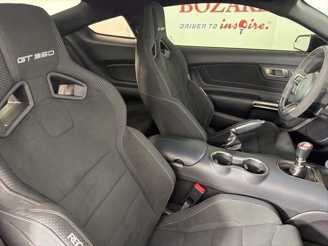 Certified 2018 Ford Mustang Shelby GT350 w/ Electronics Package RWD image 16