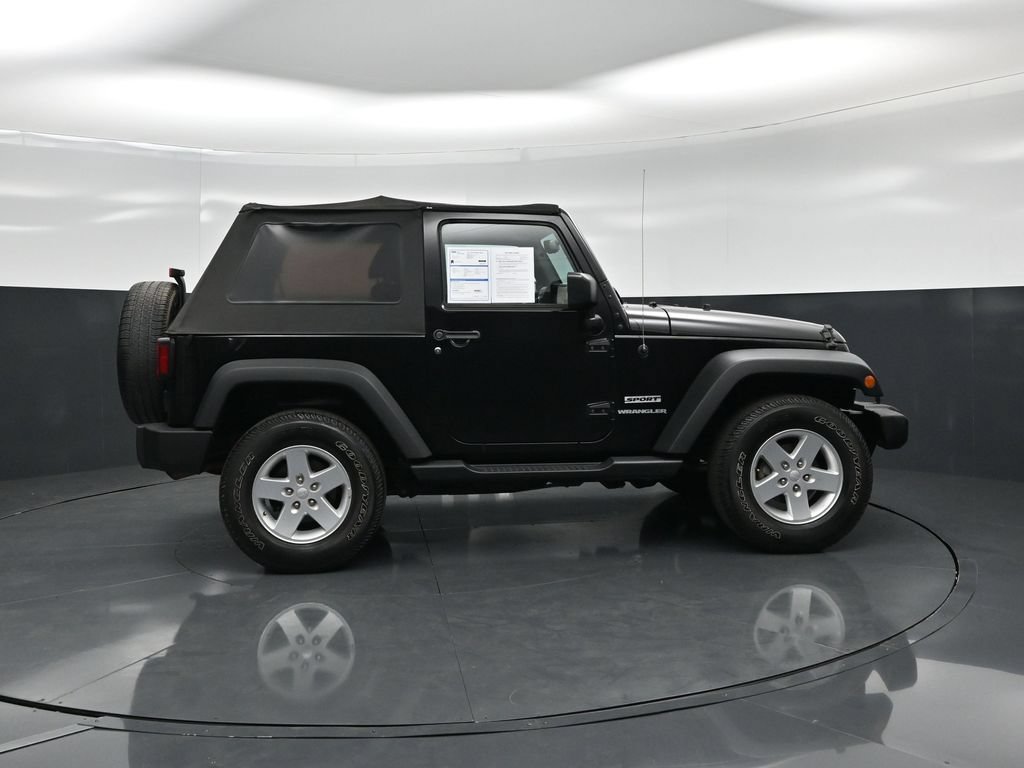 Used 2017 Jeep Wrangler Sport w/ Quick Order Package 24S AWD/4WD image 16