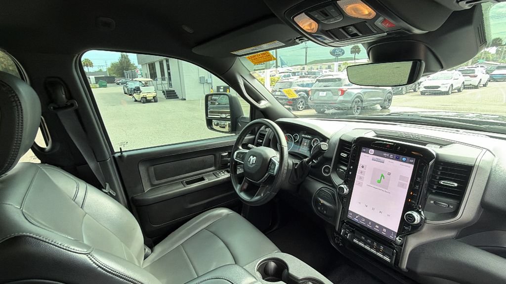 Used 2025 RAM 3500 Tradesman AWD/4WD image 30