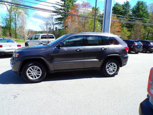 Used 2019 Jeep Grand Cherokee Laredo AWD/4WD image 4