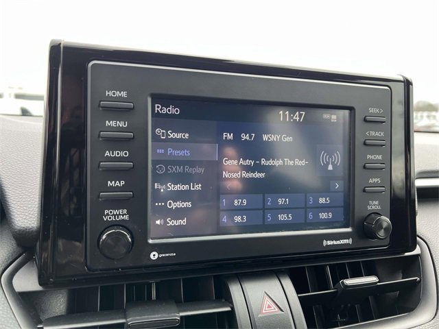 Used 2022 Toyota RAV4 LE image 19